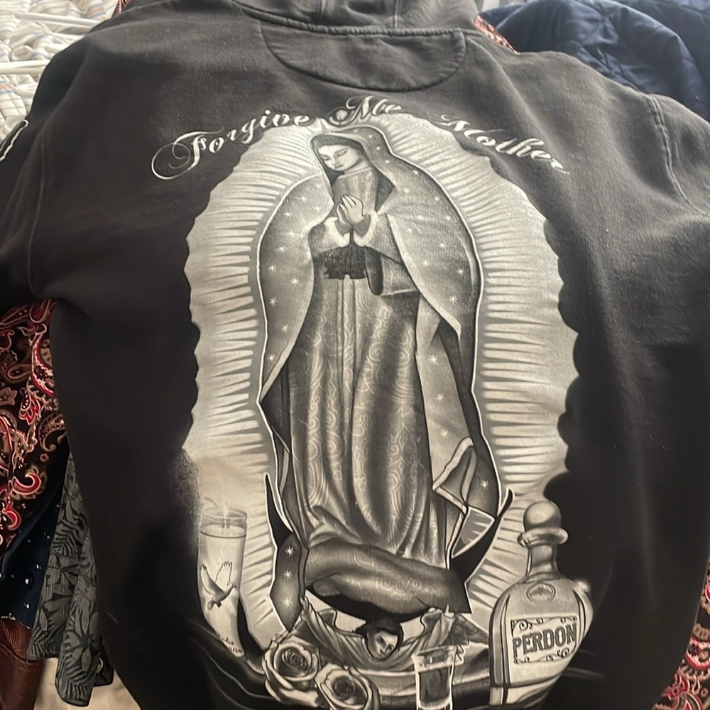 Virgencita hoodie. Cool designed black and gray hoodie, Size S.